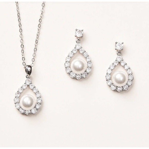 Dareth Colburn Elegance Pearl Bride Bridesmaid Pendant Set Wedding Jewelry - Picture 1 of 3